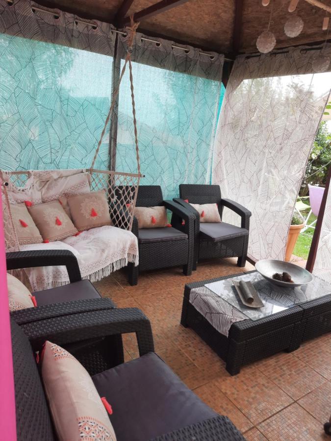 Chambres Et Table D'Hote Les Hortensias Ла-Плейн-де-Кафр Екстер'єр фото